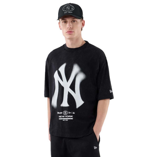 New Era Ανδρική κοντομάνικη μπλούζα New York Yankees MLB Graphic Boxy T-Shirt